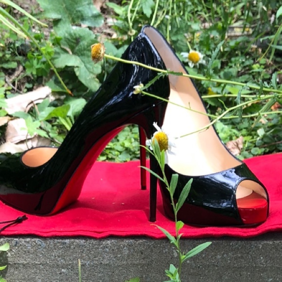 Shoes / Christian Louboutin
